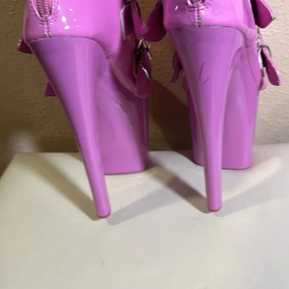 Pink boots size 8 - Picture 8 of 11